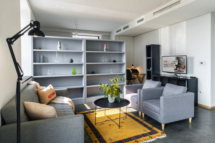 Фотография номера квартиры Апартаменты KeyGo #0119 с видом на Каскад