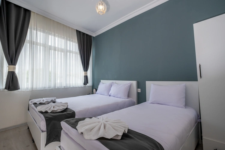 Standard Triple room with view