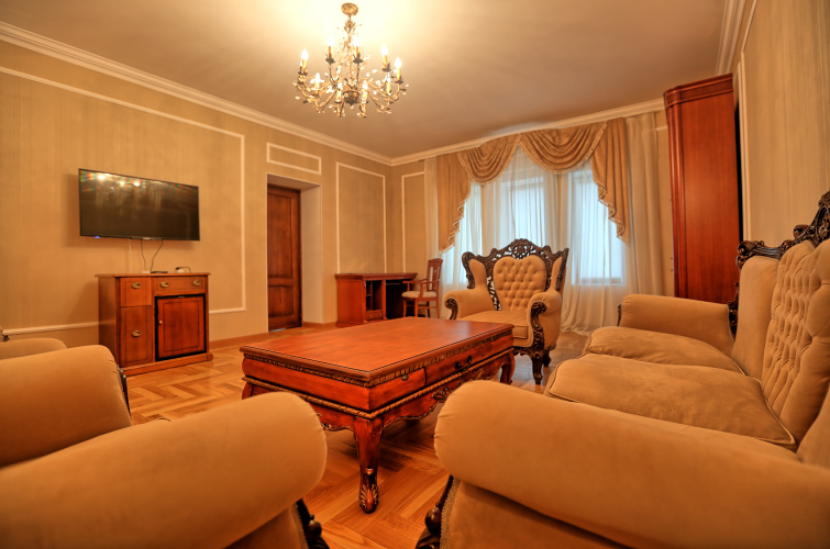 Double Suite