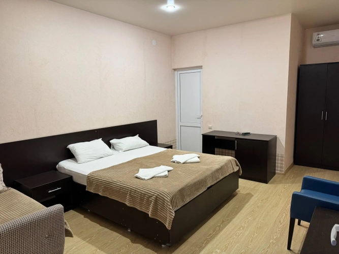 1 Bedroom Standard Triple room with balcony and with view