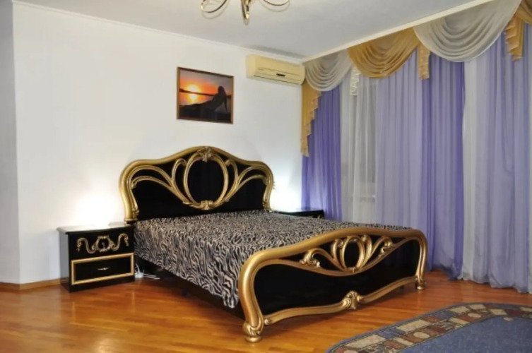 Фотография номера квартиры Квартира двухкомнатная в центре города