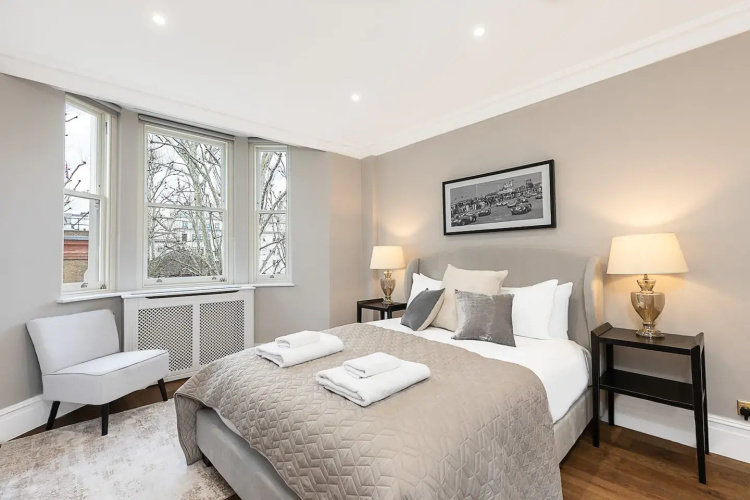 Ulux Realestate.co Apartments