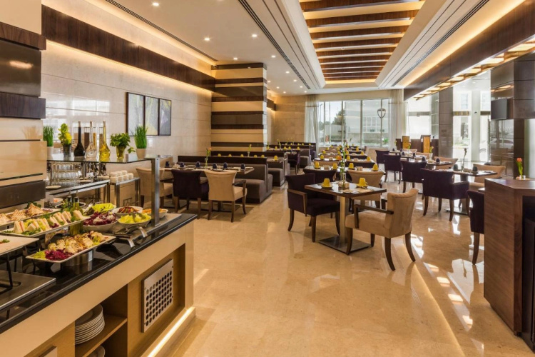 Golden Tulip Media Hotel photo 13