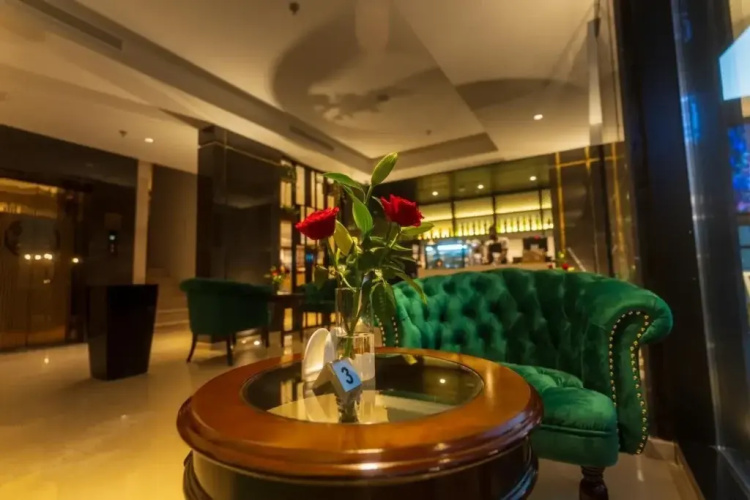 Royal Diamond Hotel