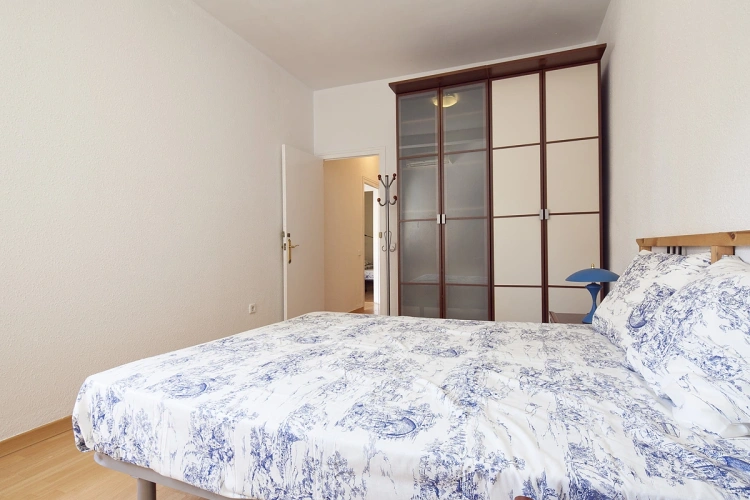 3 Bedrooms Apartment