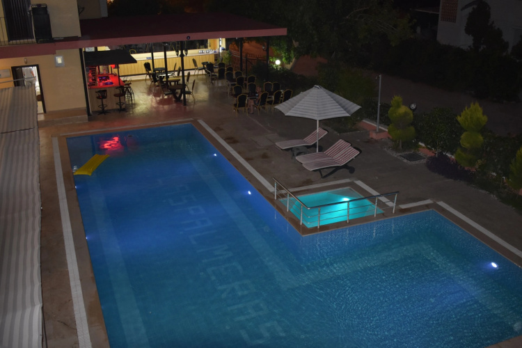 Las Palmeras Hotel