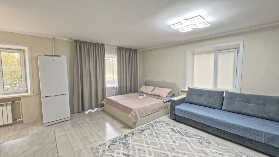 Odnokomnatnaya Ryadom S Batyrmol Flat