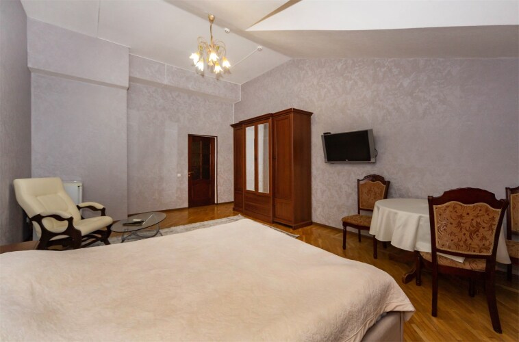 Фотография номера гостиницы Золотая Империя