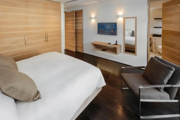 2 Bedrooms Sky Pool Villa with balcony