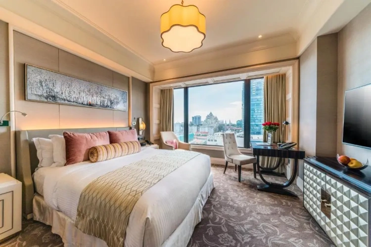 Opera Double room with view