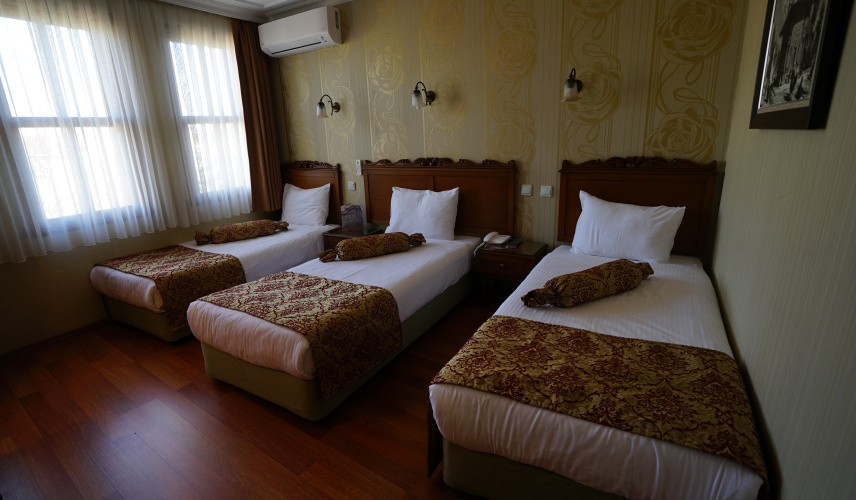 Triple room