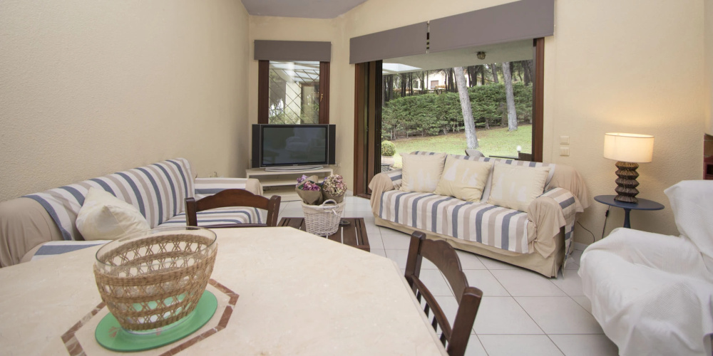 Araucaria Shared Pool Sani Villa