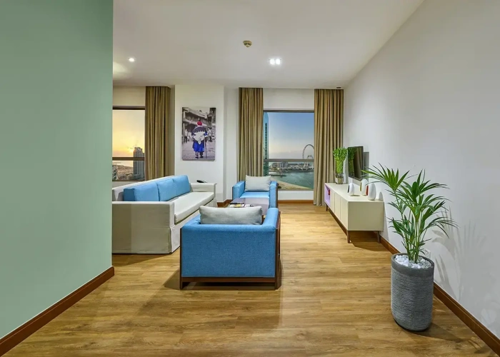 1 Bedroom Apartment with city view