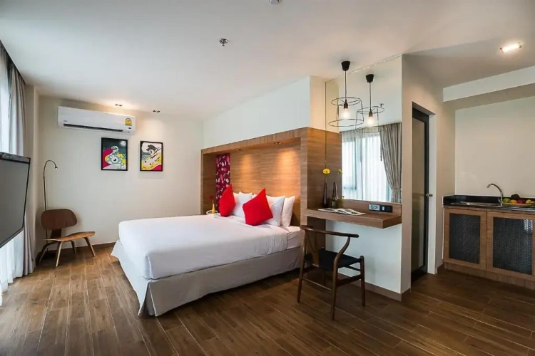 Premium Double room with city view