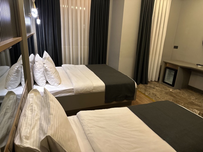 Standard Twin room with view