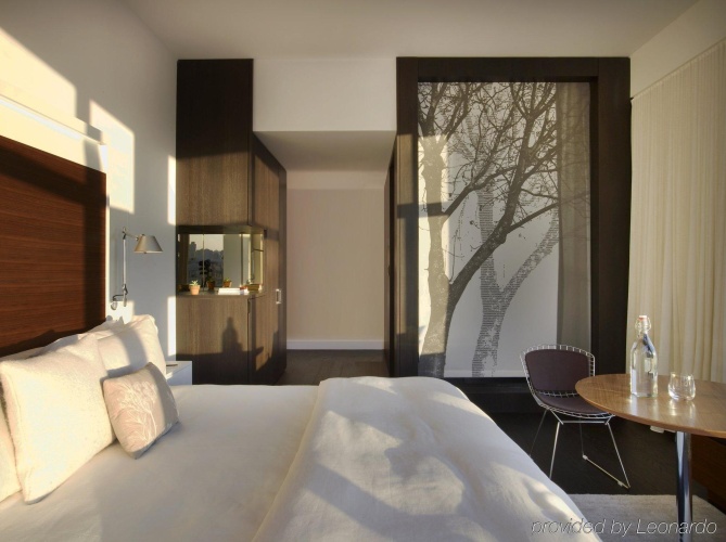Standard Double room with view