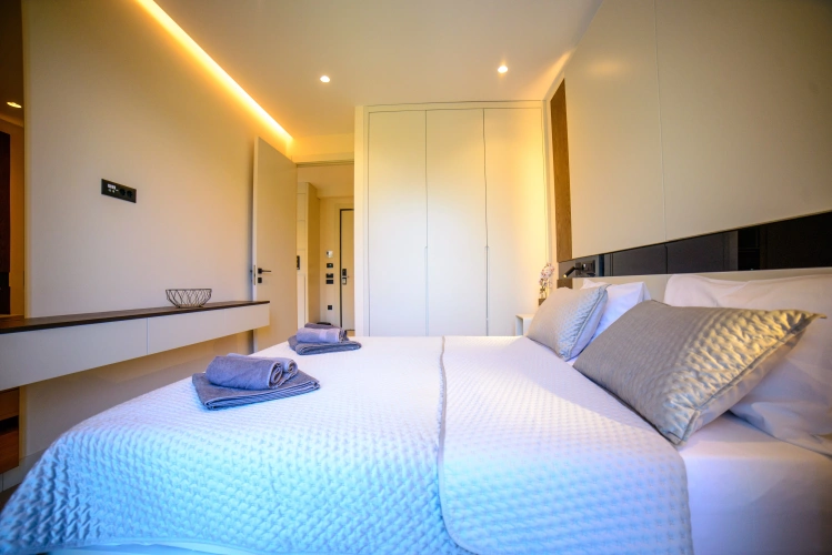 1 Bedroom Apartment with balcony and beachfront