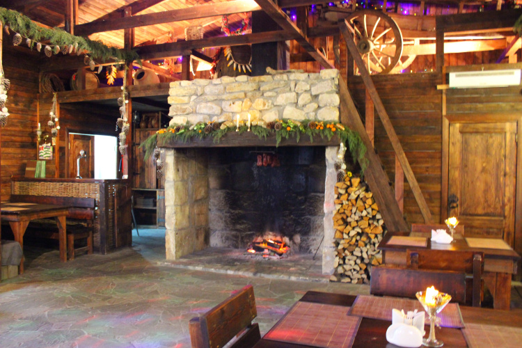 Alaku Hotel