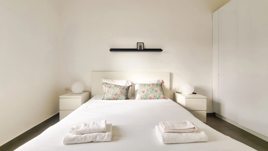 2 Bedrooms Apartment