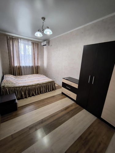 V Tsentre Gagry Flat