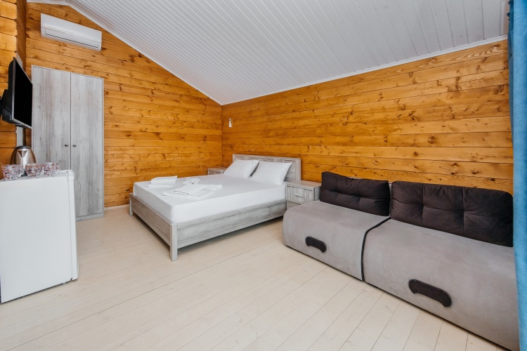 2 Bedrooms Sextuple Chalet with balcony