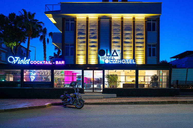Ola Hotel