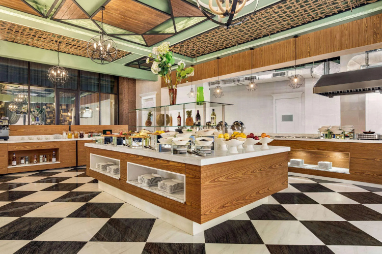 Hotel Ramada By Wyndham Shymkent