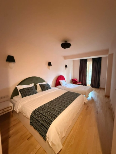 Comfort Triple room with balcony and with courtyard view