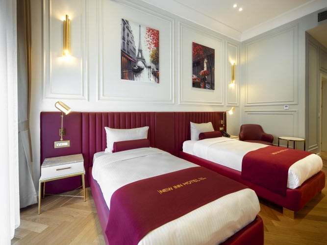 Deluxe Twin room