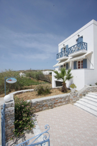 Manos Apartments