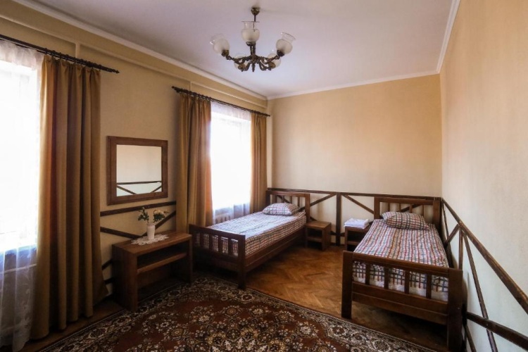 Economy Quadruple room