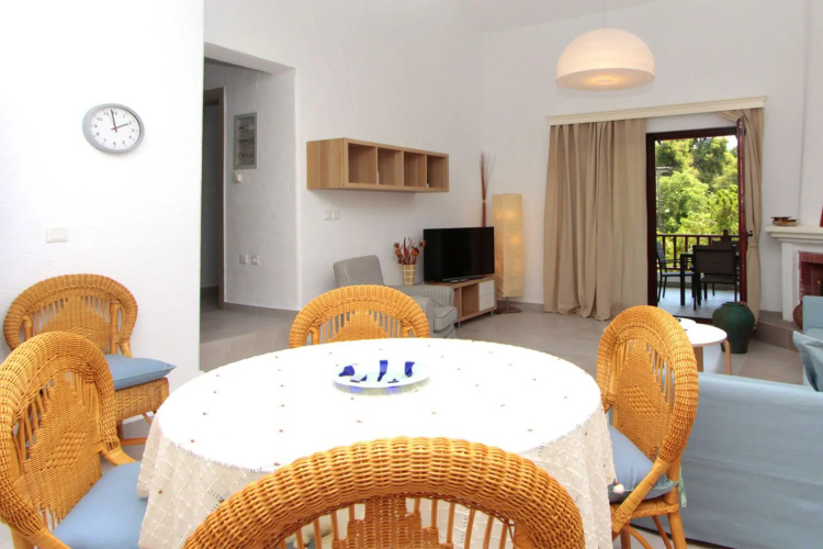 Lorenia Sea Side Elani Villa