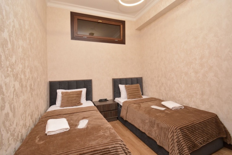 2 Bedrooms Apartment with balcony and with city view