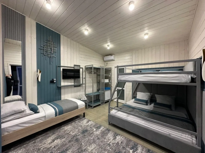 Standard Triple room