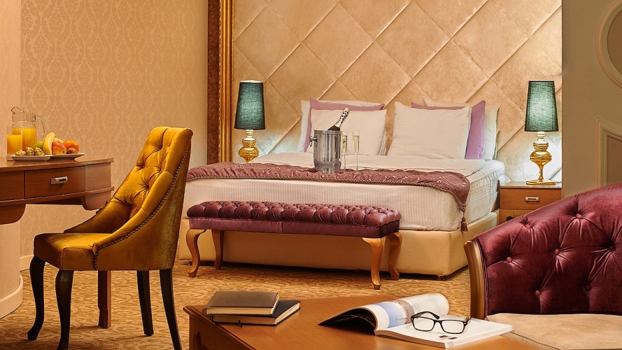 Double Suite