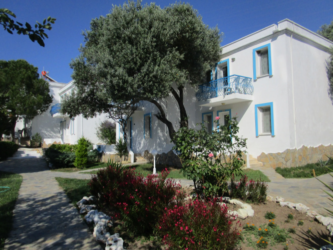 Club Mackarel Hotel
