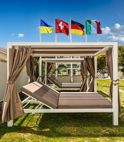 Harmony and Smile Hotel