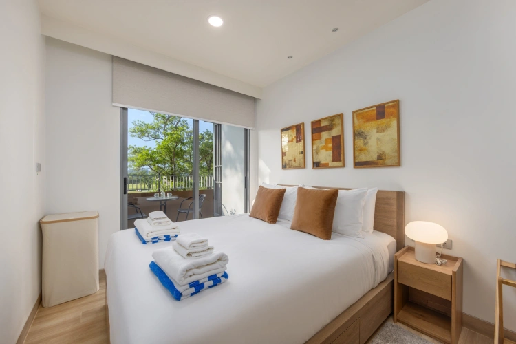 1 Bedroom Double Apartment with balcony and with park view