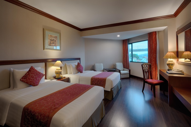 Deluxe Twin room with view