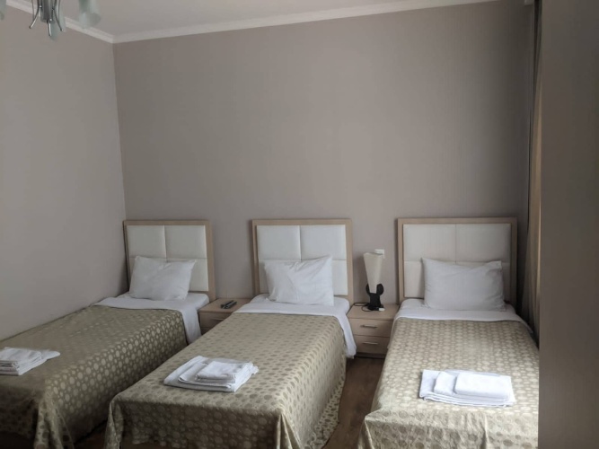 Economy Triple room with balcony