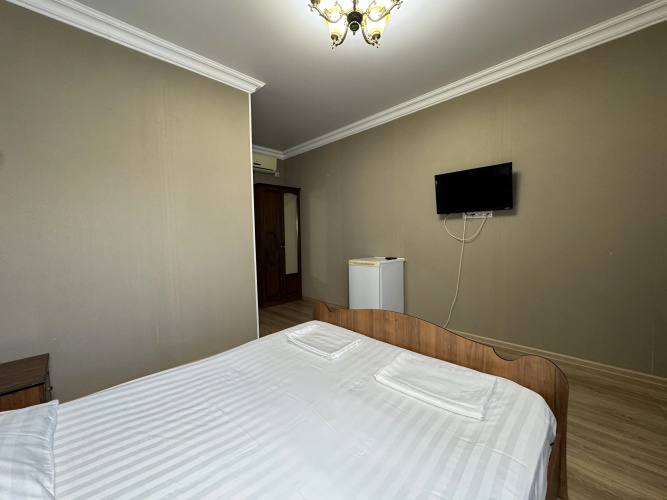 Izumrudny Guest house
