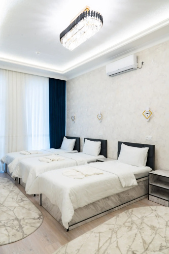 Hotel Status Inn