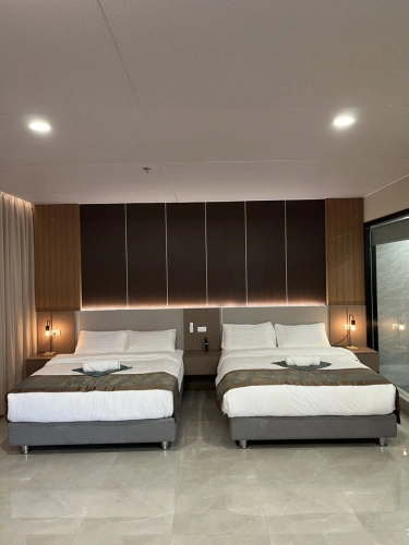 Executive Suite with city view