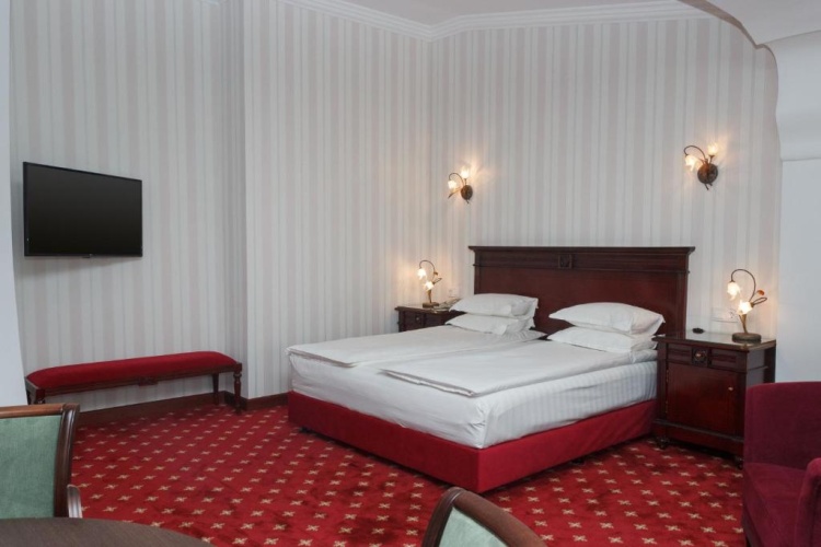 Suite with balcony