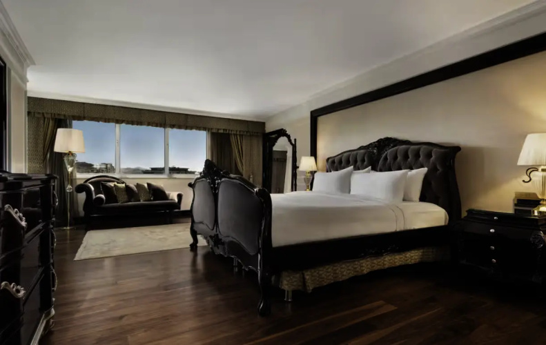 Presidential Suite
