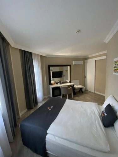 Family Suite with balcony and with sea view