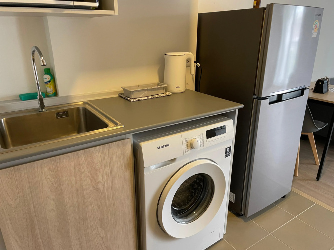 Vay Pothisan II Apartment
