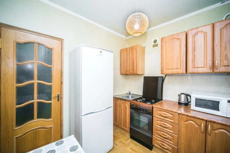 Uyutnaya u Metro Flat