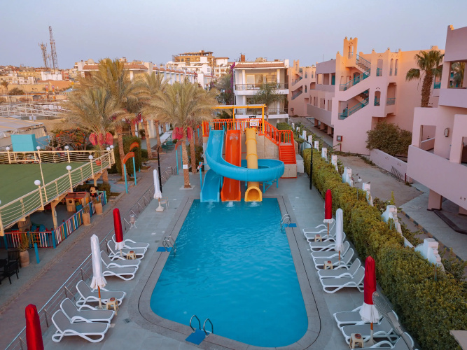 Minamark Beach Resort & Spa