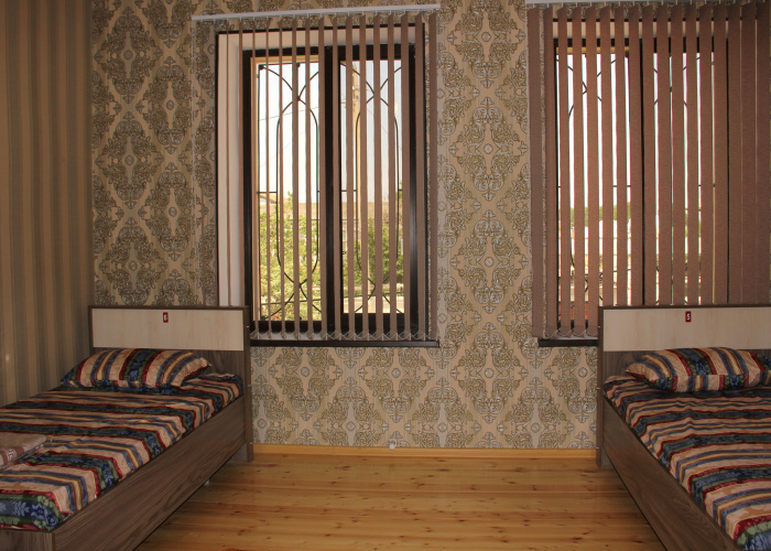 Economy Triple room with view